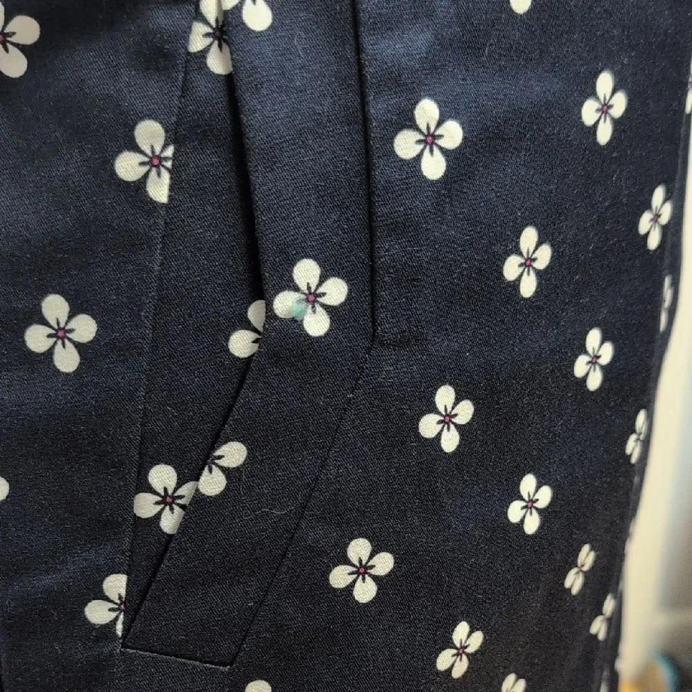 Ann Taylor Factory Blue and White Patterned Skirt Size 2